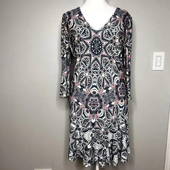 Eliza J | Dresses | Eliza J Size 8 Blue Pink Paisley Print 34 Sleeve Ruffle  Hem Sheath Dress Vneck | Poshmark
